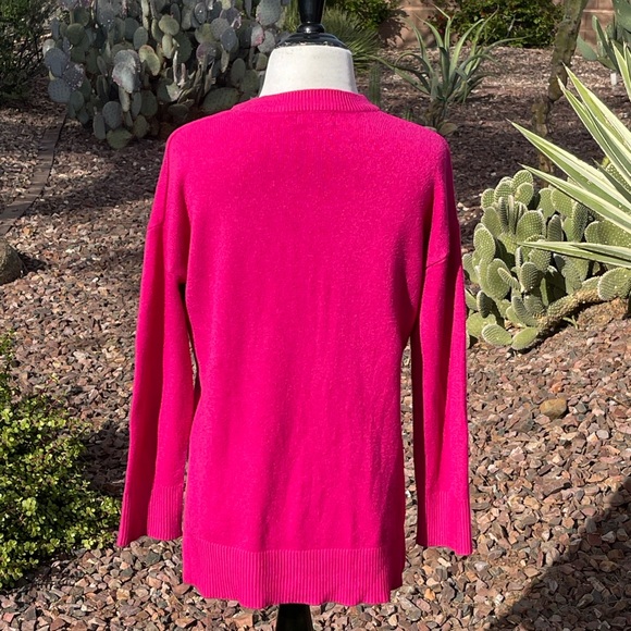 TAHARI - Crew Neck Sweater - Picture 2 of 4